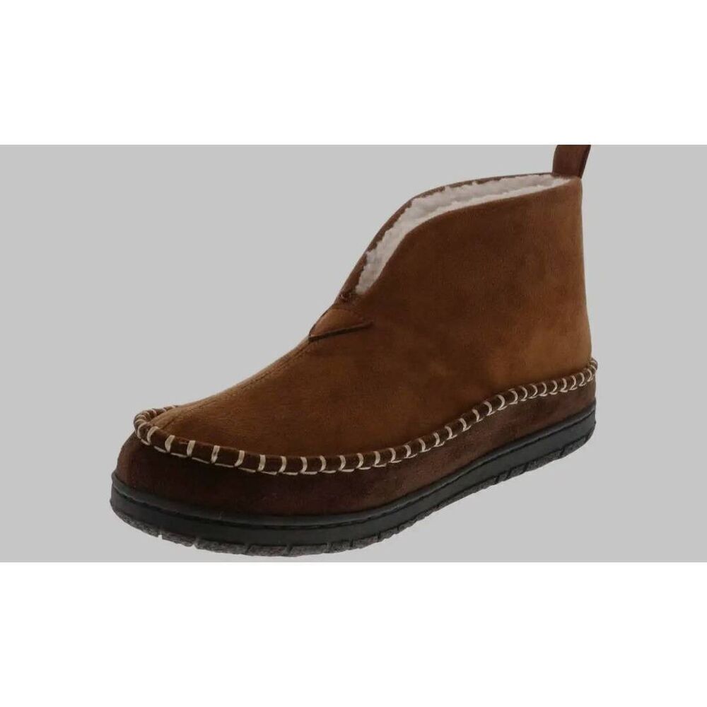 NWT In box Tamarack Lodge Men’s Slipper size 12 (D)